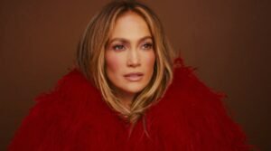 Can't Get Enough Jennifer Lopez fur coat